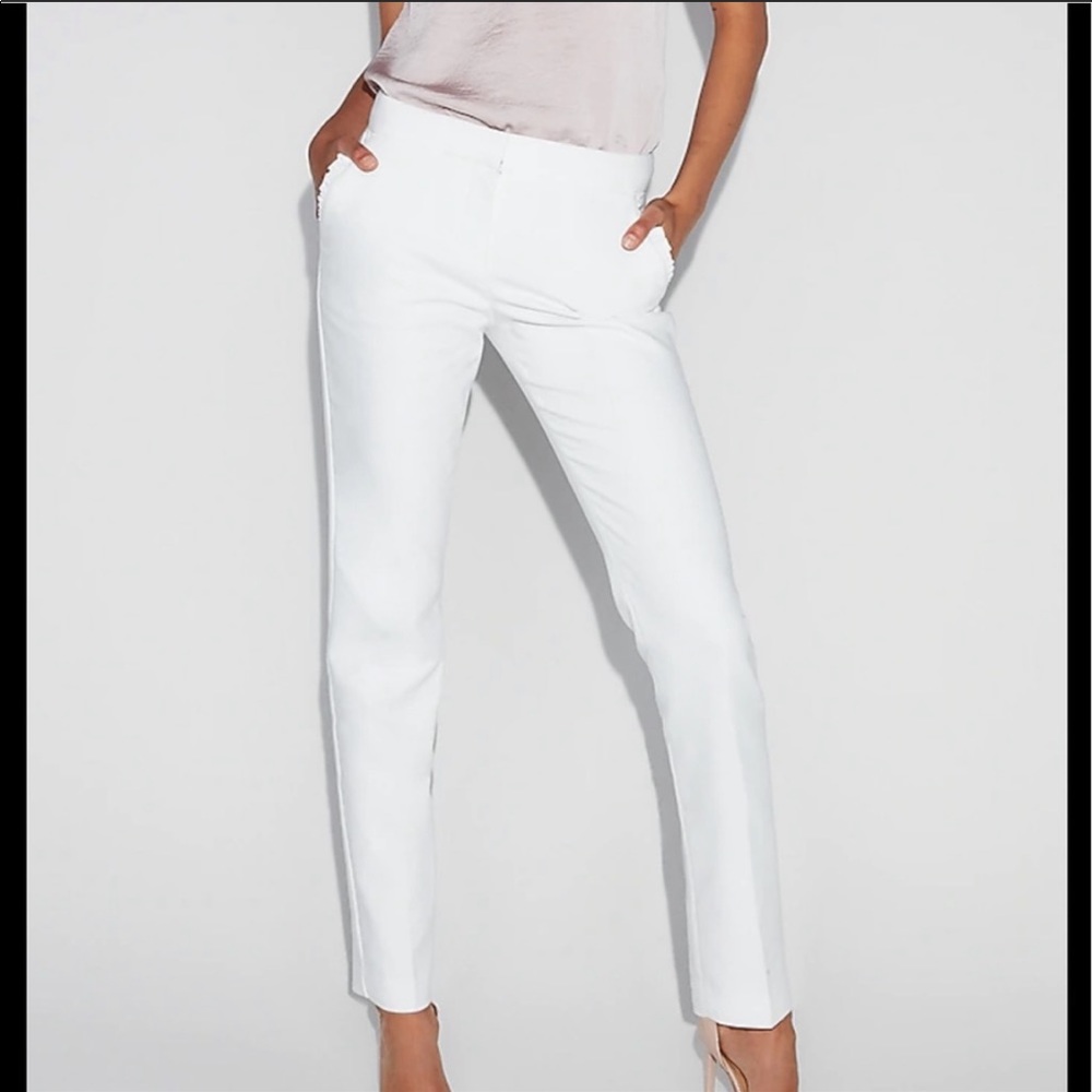 Express White Mid Rise Ruffle Pocket Ankle Pant
